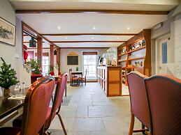 The Murray Arms Hotel
