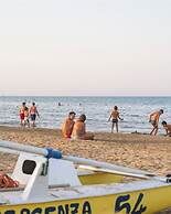 Beach Hotel Clerice