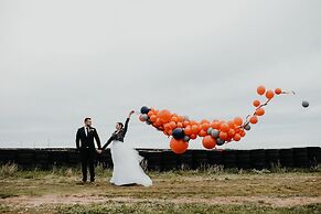 Rydges Pit Lane Hotel