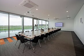 Rydges Pit Lane Hotel