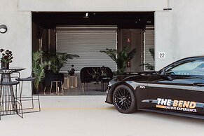 Rydges Pit Lane Hotel