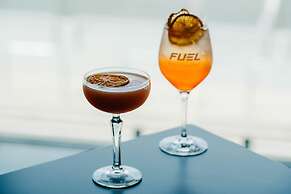 Rydges Pit Lane Hotel