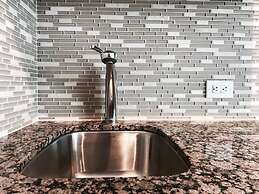 Modern Skyscraper Studio by CN Tower