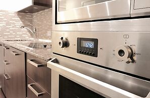 Modern Skyscraper Studio by CN Tower