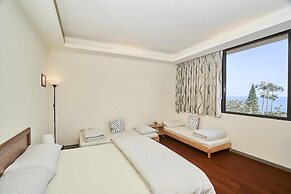 Migratory Birds Hotel