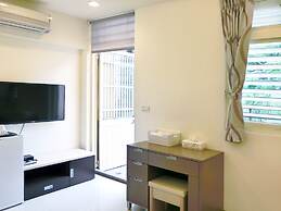 Migratory Birds Hotel