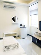 Migratory Birds Hotel