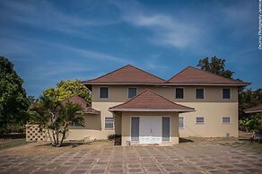 Breezy Shores at Cardiff Hall