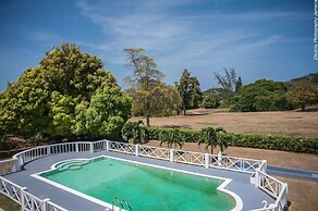 Breezy Shores at Cardiff Hall