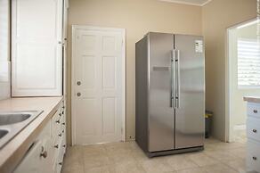 Breezy Shores at Cardiff Hall