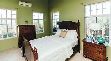 Paradise  Beach Front Apartment