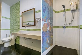 OYO 665 Sj House Hotel