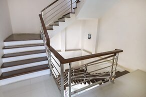 OYO 665 Sj House Hotel