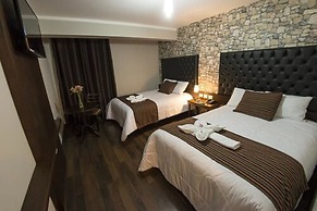 Ureta Hotel