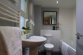 4B Loft Penthouse Industrial City views