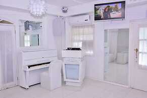 Tidal Waves at Sandcastles