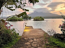 Isleta El Espino Ecolodge