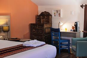 Atoq San Blas Hotel