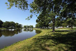 Sunset Lakes RV Resort