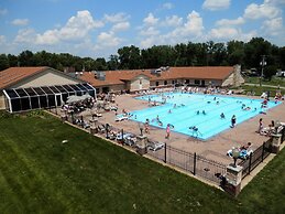 Sunset Lakes RV Resort