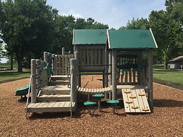 Sunset Lakes RV Resort