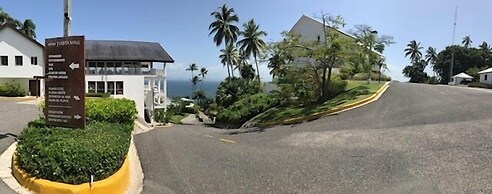 Vista Mare Samana Ocean View Top Floor 1 Bed