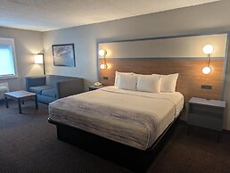 AmericInn by Wyndham St. Peter