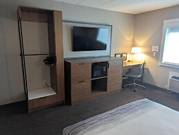 AmericInn by Wyndham St. Peter