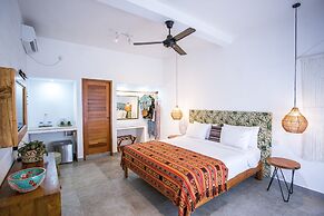 Abdi Hotel & Bungalow