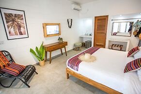 Abdi Hotel & Bungalow