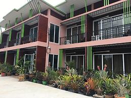 Baan Suan Punpaka Resort