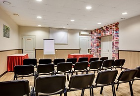 The Country Side Resort