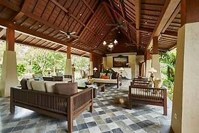 Amanuba Hotel & Resort Rancamaya