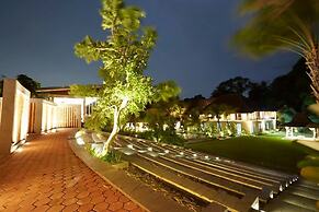 Amanuba Hotel & Resort Rancamaya