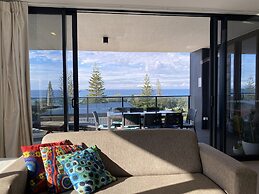 Boardwalk Burleigh Beach