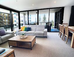 Boardwalk Burleigh Beach