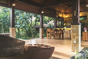 Luxury A Priori Ubud