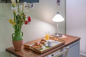 Gli Allori - Fuga dalla Città