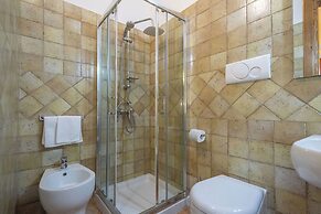 Gli Allori - Fuga dalla Città