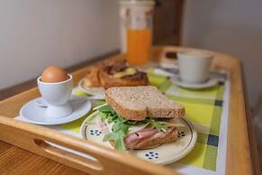 Gli Allori - Fuga dalla Città