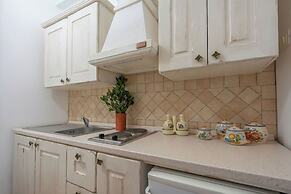 Gli Allori - Fuga dalla Città