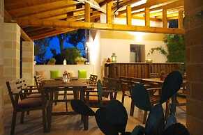 Gli Allori - Fuga dalla Città