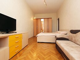 ApartLux na Ploshadi Pobedy