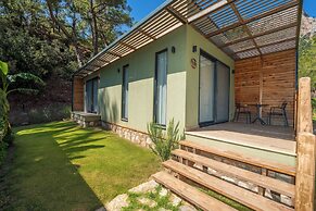 Sea Valley Lodge