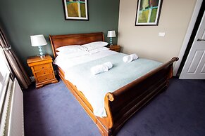 The Nines, Bangor Marina