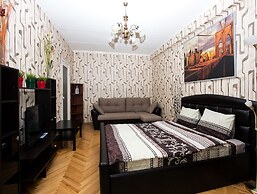 Apartlux on Novy Arbat Street