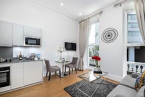 Lak Serviced Apartments