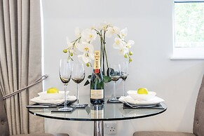 Lak Serviced Apartments