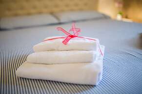 Bright Apartments Desenzano - Cascinale Pool 1