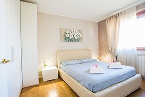 Bright Apartments Desenzano - Cascinale Pool 1
